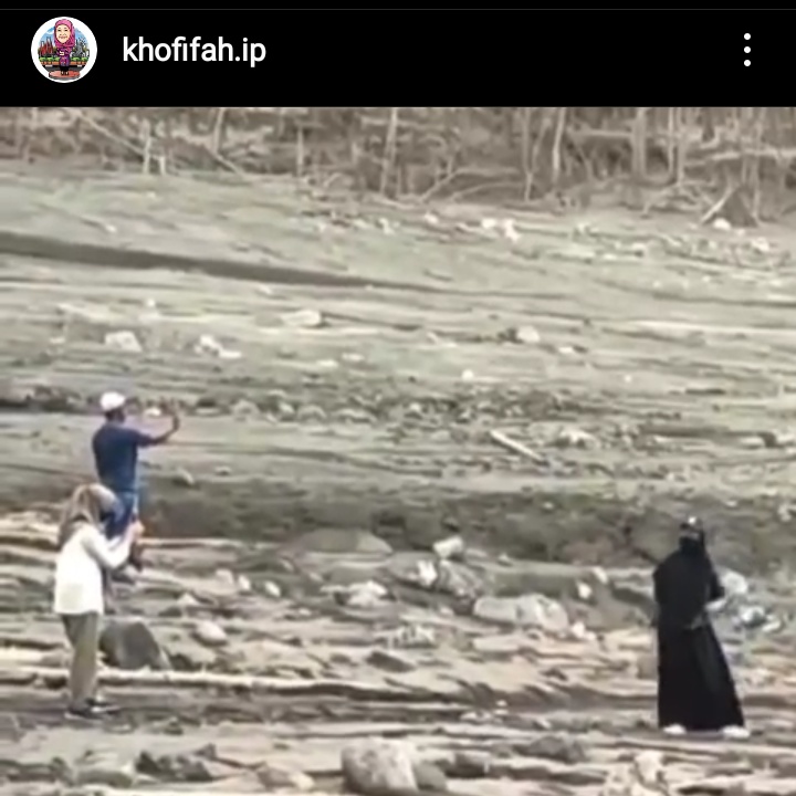 Warning Gubernur Khofifah di Tengah Musibah : Jangan Menambah Duka Demi Eksis di Medsos