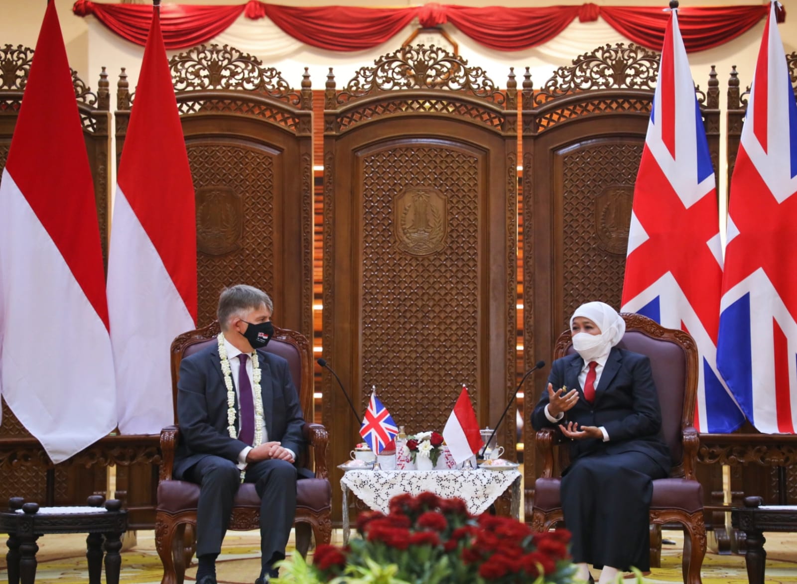 Berhasil Atasi Pandemi Covid-19, Dubes Inggris untuk Indonesia dan Timor Leste Puji Kepemimpinan Khofifah