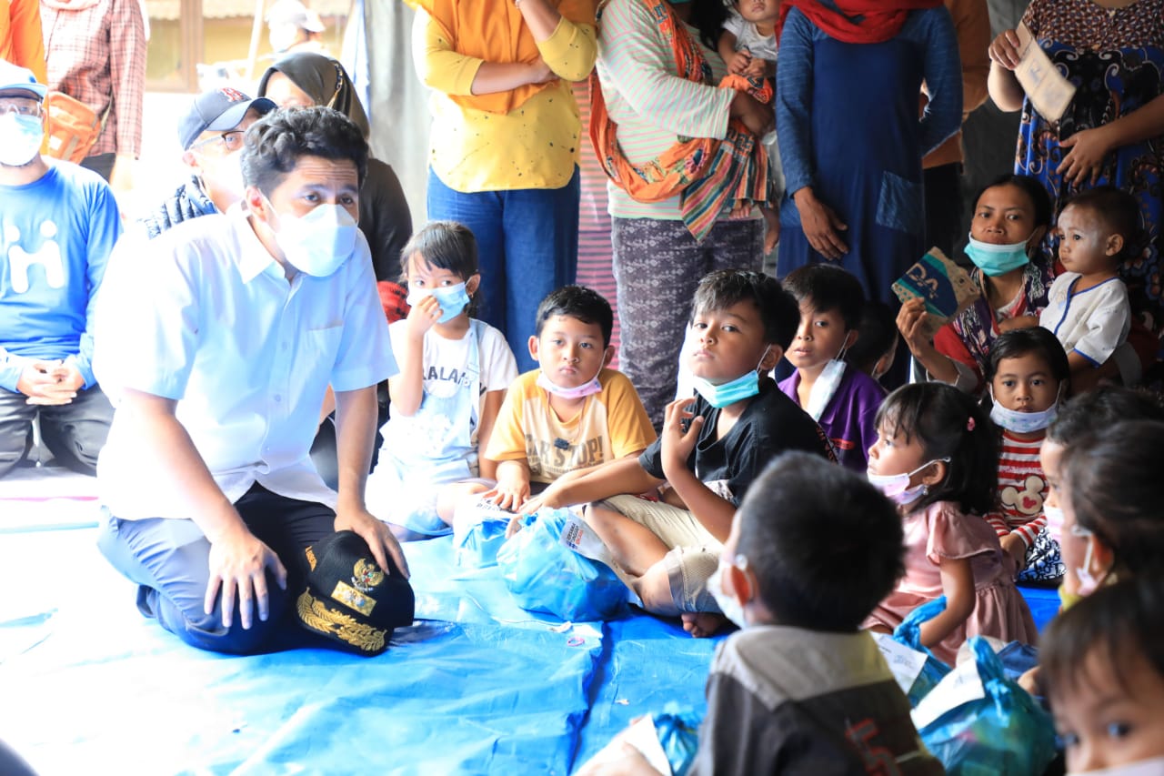 Korban Erupsi Semeru Wadul ke Wagub Emil, Ngaku Trauma dan Hanya Bisa Pasrah