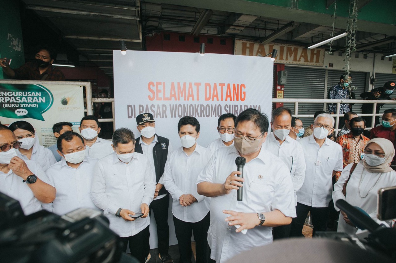 Wali Kota Eri Dampingi Menko Airlangga Sidak Operasi Minyak Goreng