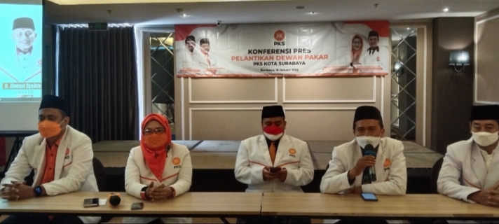 Lantik Dewan Pakar, PKS Kota Surabaya Siap Berikan Kontribusi dalam Pembangunan Kota Surabaya