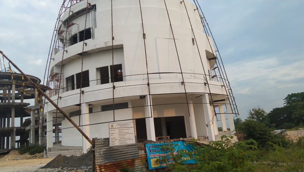 Pekerjaan Belum Selesai, Kontraktor Pembangunan Islamic Center Gresik Diblacklist