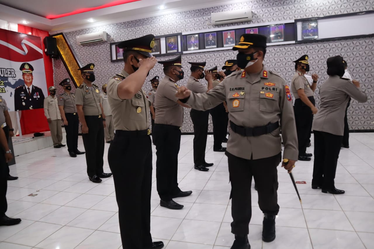 120 Personel Polres Bojonegoro Naik Pangkat