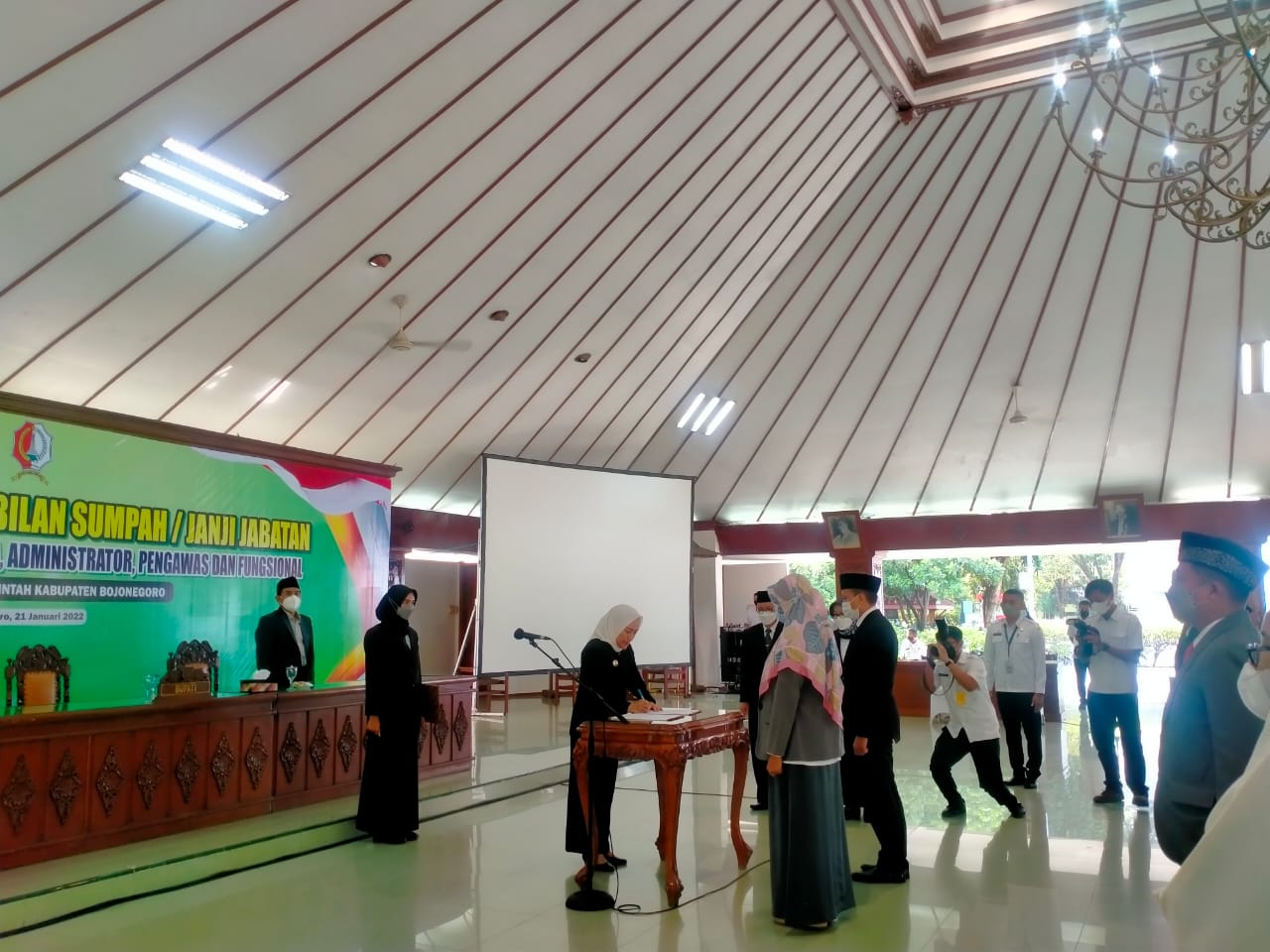 Bupati Bojonegoro Lantik Tiga Pimpinan OPD dan Direktur RSUD Kepohbaru