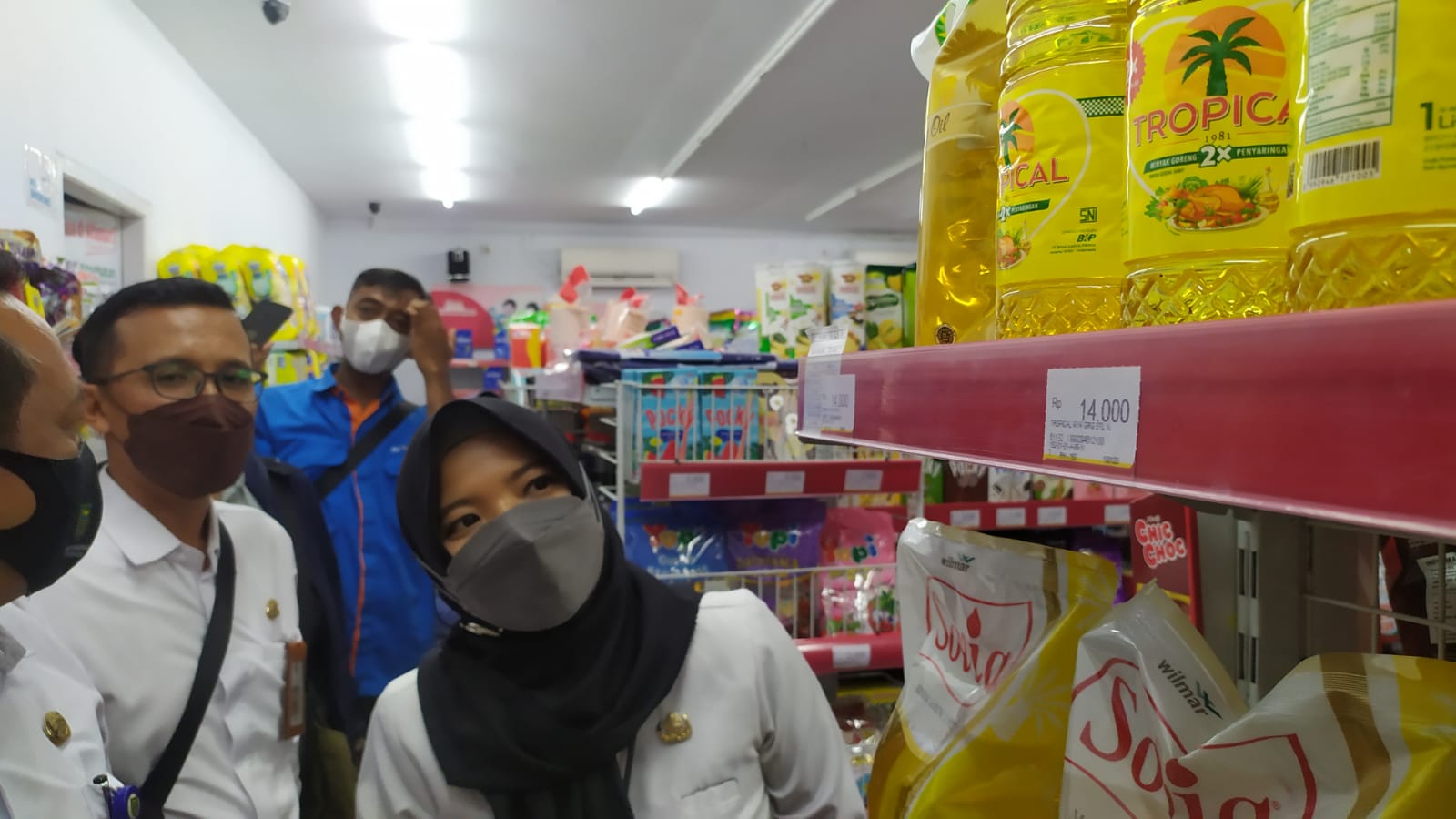 Pemkab Madiun Bakal Sanksi Toko yang Jual Minyak Goreng Melebihi Rp 14 Ribu