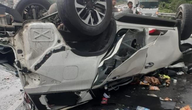 Anak dan Bapak Tewas dalam Kecelakaan Tunggal di Tol Ngawi