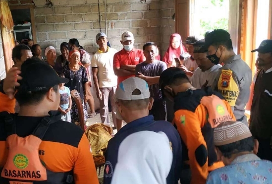 Hanyut di Sungai, Bocah 7 Tahun Asal Muncar Banyuwangi Akhirnya Ditemukan Tak Bernyawa