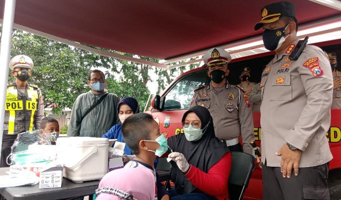 Lagi, Polres Sidoarjo Gelar Razia Vaksin di Pintu Masuk Kota
