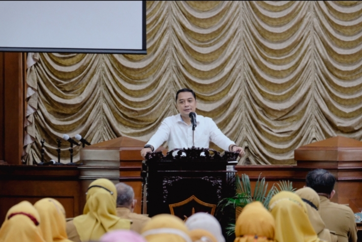 Surabaya PPKM Level 2, Wali Kota Eri Cahyadi Minta Warga Tidak Panik