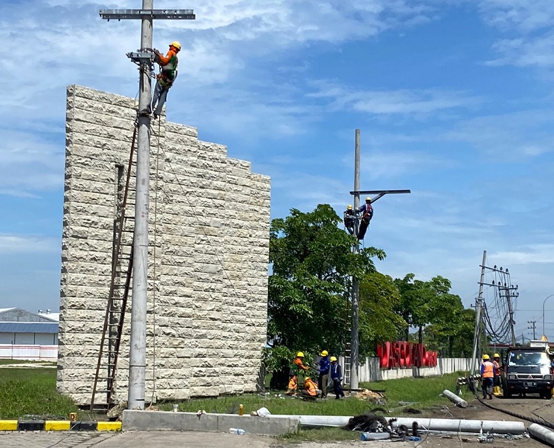 Dampak Hujan Disertai Angin, 98,4 Persen Pasokan Listrik Akhirnya Kembali Pulih