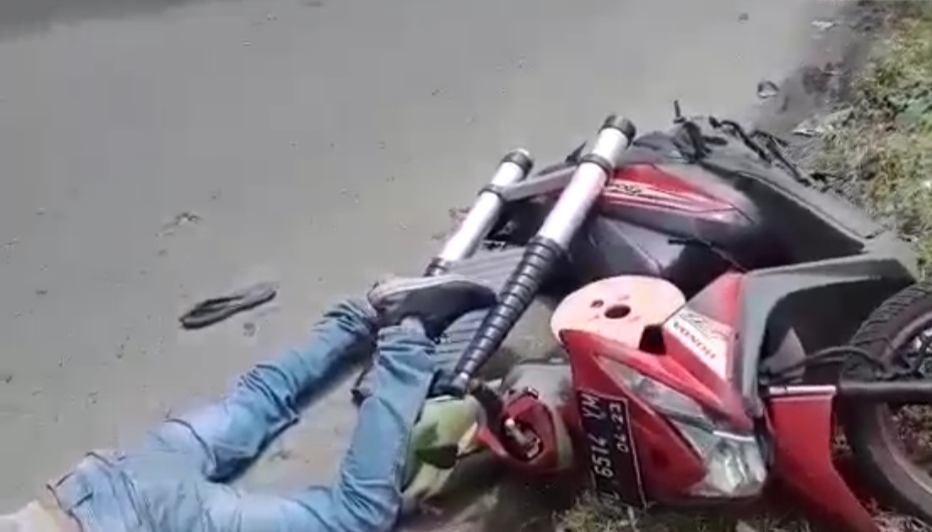 Gagal Mendahului Truk dari Kiri, Pengendara Motor Tewas Terlindas di Jalan Mayjend Sungkono Gresik