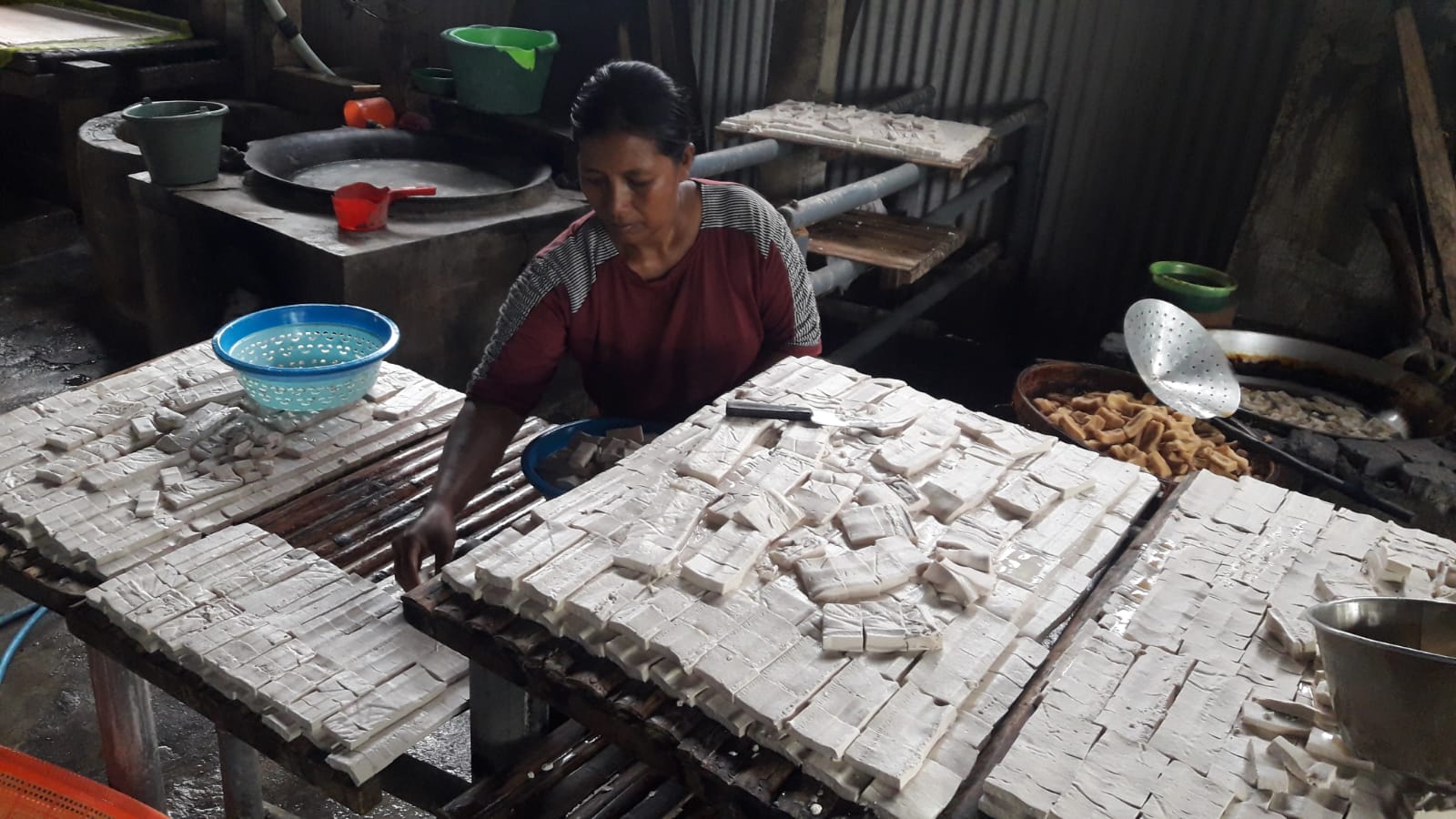 Ongkos Produksi Kian Tinggi, Produsen Tahu Goreng Tulungagung Pilih Tutup