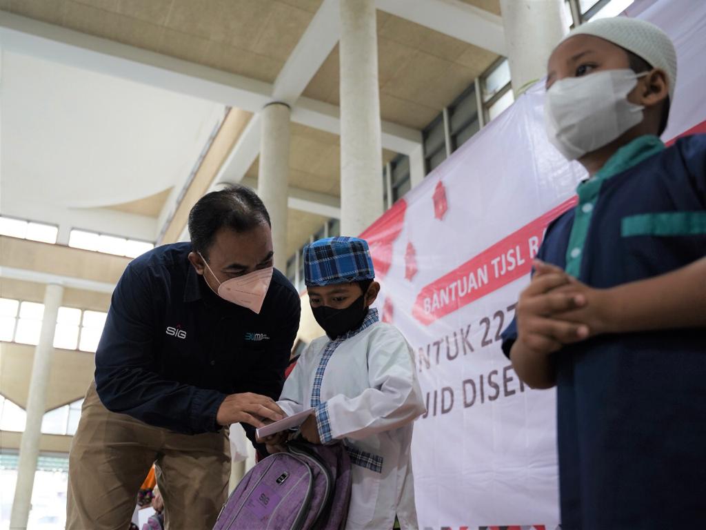 Rangkaian Ramadan Berbagi 2022, SIG Salurkan Bantuan Hingga Senilai Rp7,62 Miliar