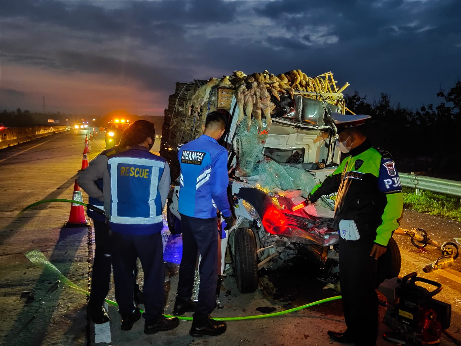 Kecelakaan di Tol Kertosono-Caruban, 3 Nyawa Melayang
