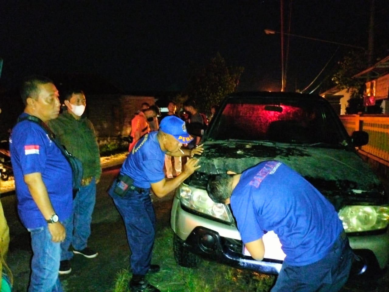 Mobil Dinas Perijinan Tulungagung Tiba Tiba Terbakar, 2 Armada Damkar Diterjunkan