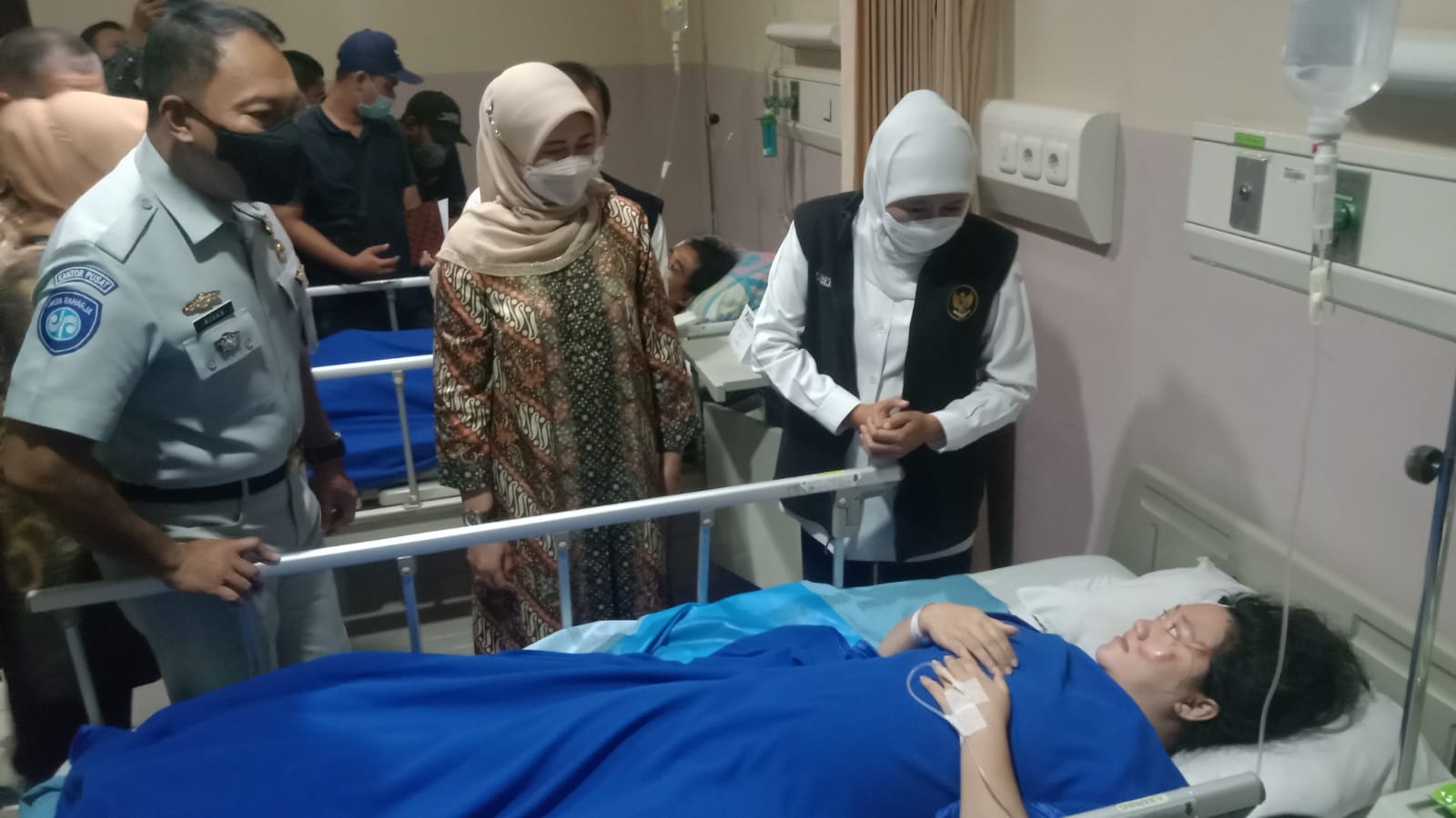 Gubernur Khofifah Minta Investigasi Laka Bus di Tol Sumo Segera Dituntaskan