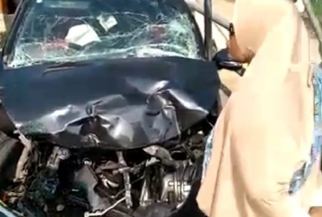 Sopir Ngantuk, Avanza Seruduk Kijang Yang Sedang Parkir, 6 Orang Terluka