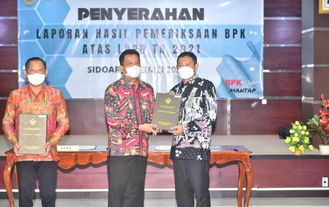 Enam Kali Berturut-turut, Lamongan Terima Penghargaan LKPD Opini WTP