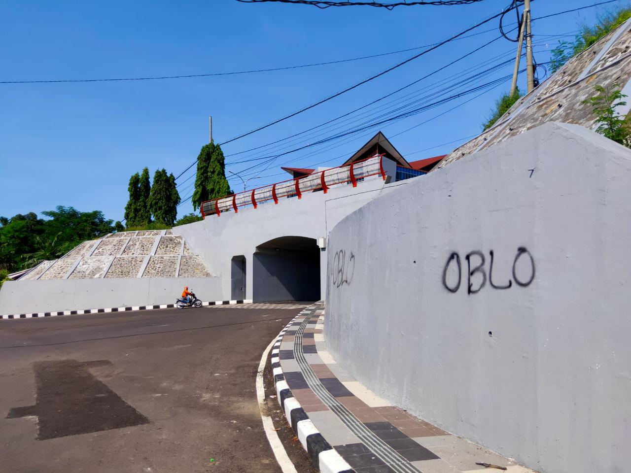 Sepi Pengendara, Underpass GKB Jadi Sasaran Vandalisme