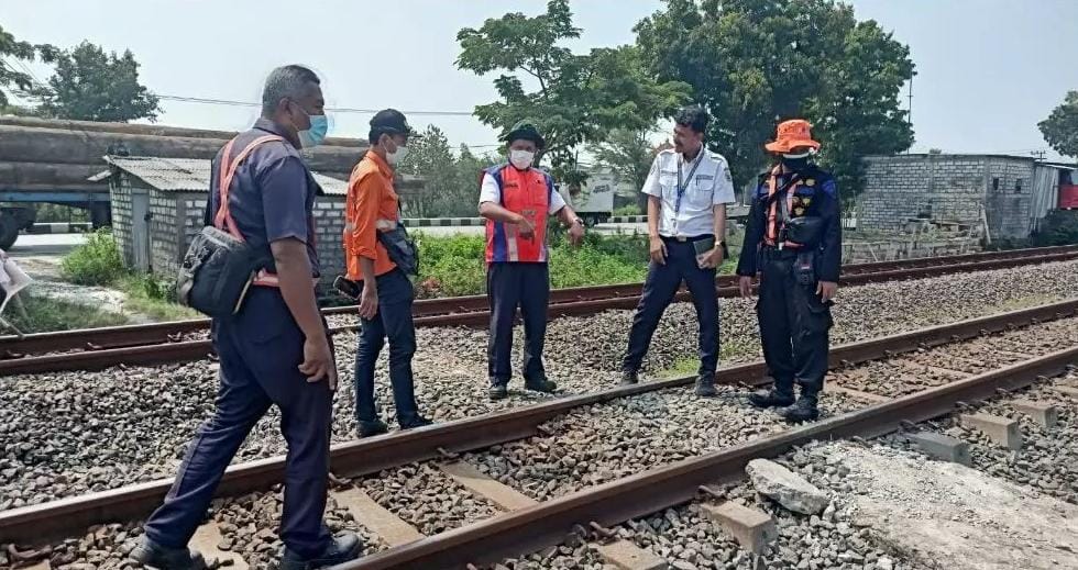 Perlintasan Kereta Api Tanpa Palang Pintu di Gresik Akan Ditutup Dishub