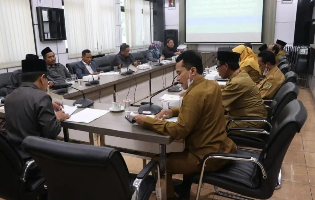 Dinas Pendidikan Gresik Belum Putuskan Hibah Berupa Uang Atau Barang