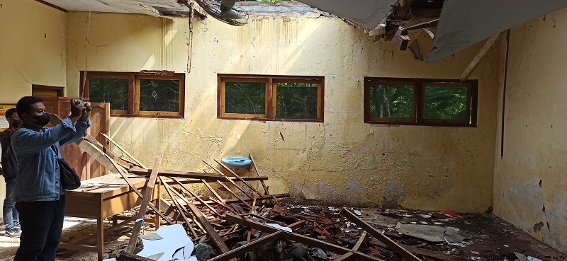 Atap Kelas SDN 2 Dayakan Ponorogo Ambrol, Kondisi Ruangan Lain Bahaya