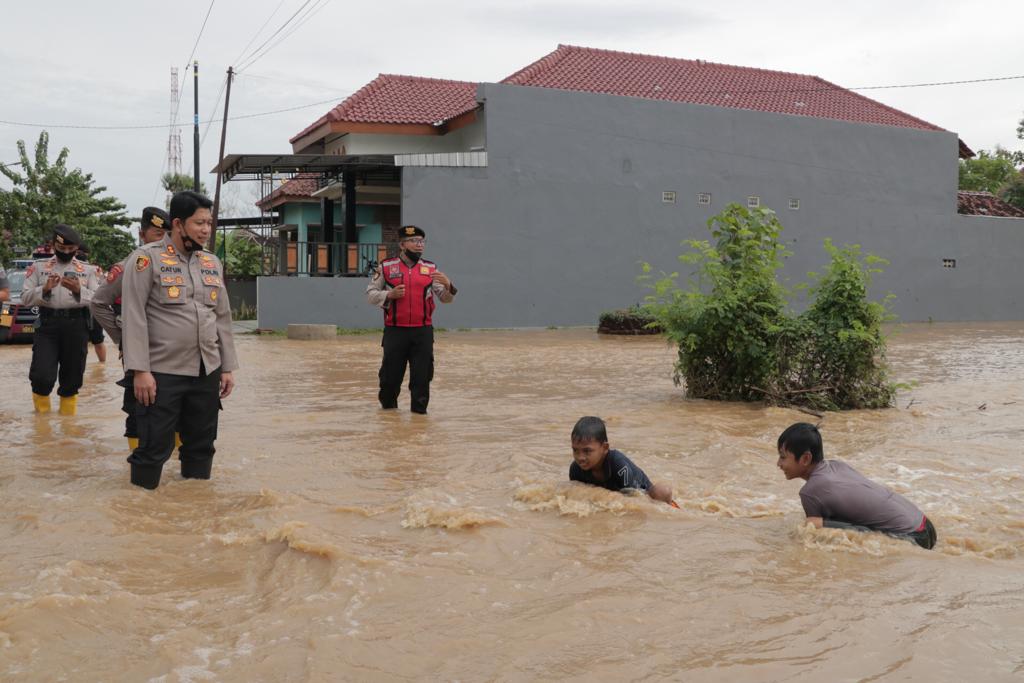 Jelang Musim Kemarau, Ponorogo Diterjang Banjir