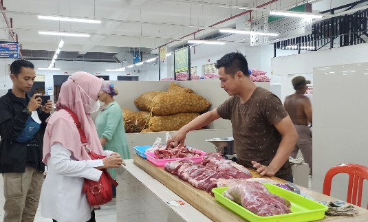 Imbas PMK, Pedagang Daging di Ponorogo Sambat Sepi