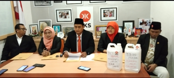 Tolak Kenaikan BBM, Fraksi PKS DPRD Surabaya Sampaikan Pernyataan Sikap