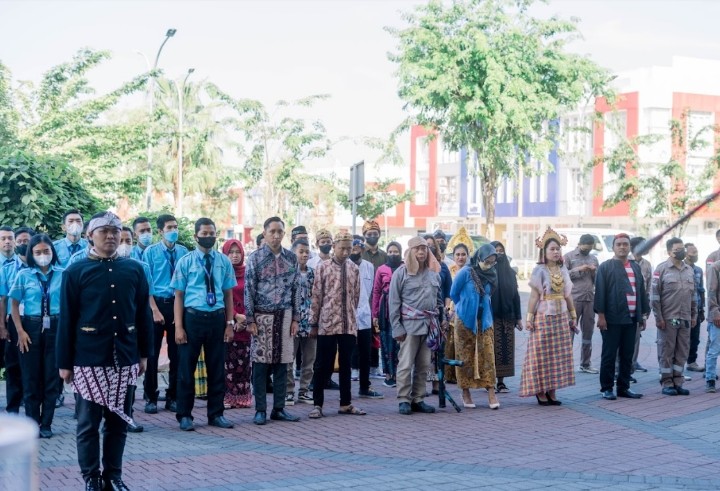 Manajemen Rayakan Hari Jadi Icon Mall yang ke-4, Apel Akbar didakan dengan Dress Code Baju Adat