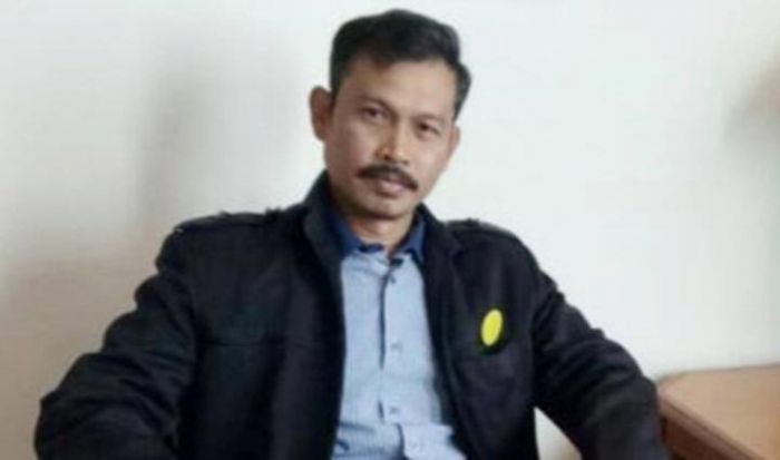 Di Antara Nilai Pahlawan