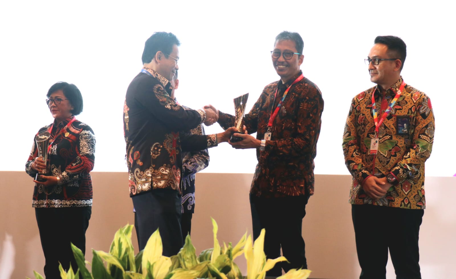 Rajin Sampaikan LHKPN, Bankjatim Raih Penghargaan dari KPK