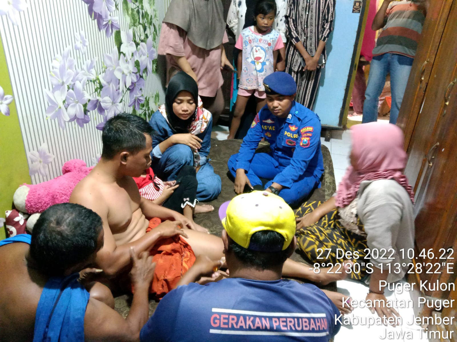 Perahu Nelayan di Jember Terbalik, 1 Hilang