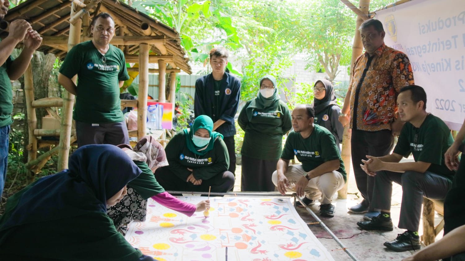 Dorong UKM Naik Kelas, STIESIA Surabaya Kolaborasi dengan Batik Bangsawan