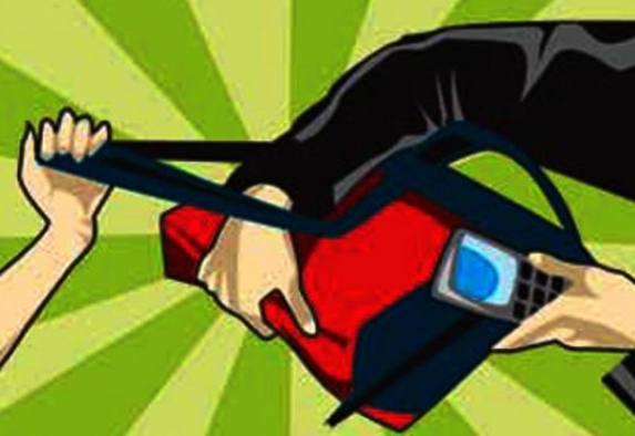 Dijambret Hingga Jatuh, Ibu Paruh Baya di Gresik Terpaksa Operasi Karena Cedera Kepala