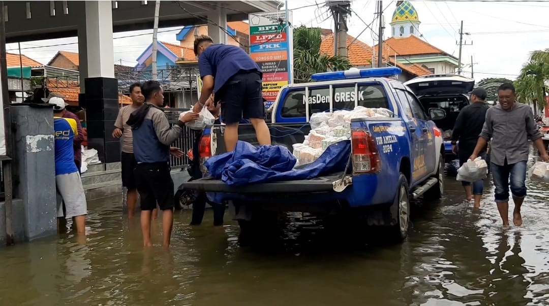 Nasdem Gresik Bantu Korban Banjir