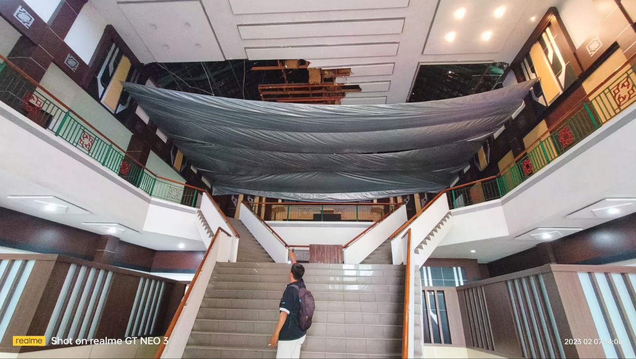 Sumber Anggaran Misterius, Pekerjaan Proyek Plafon DPRD Kab. Pasuruan Akhirnya Mandek