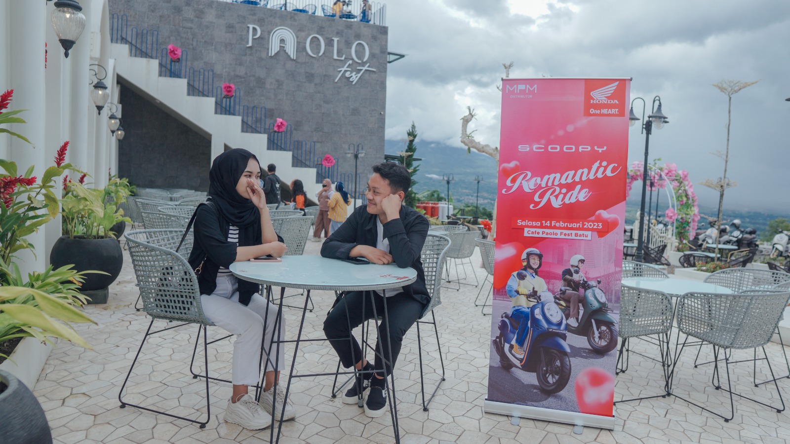 Valentine, 10 Pasangan Pecinta Scoopy Diajak Riding hingga Makan Malam Romantis
