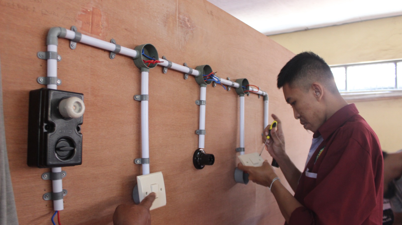 Puluhan Wabin Lapas Kelas IIB Tulungagung Ikuti Pelatihan Instalasi Listrik