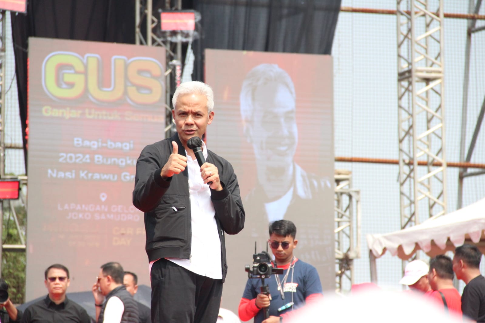 Ke Gresik, Ganjar Ajak Relawan Tidak Bikin Hoax di Medsos