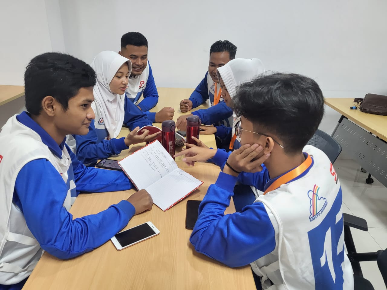 Duta Safety Riding Honda Binaan MPM Honda Jatim Ikuti Safety Riding Camp