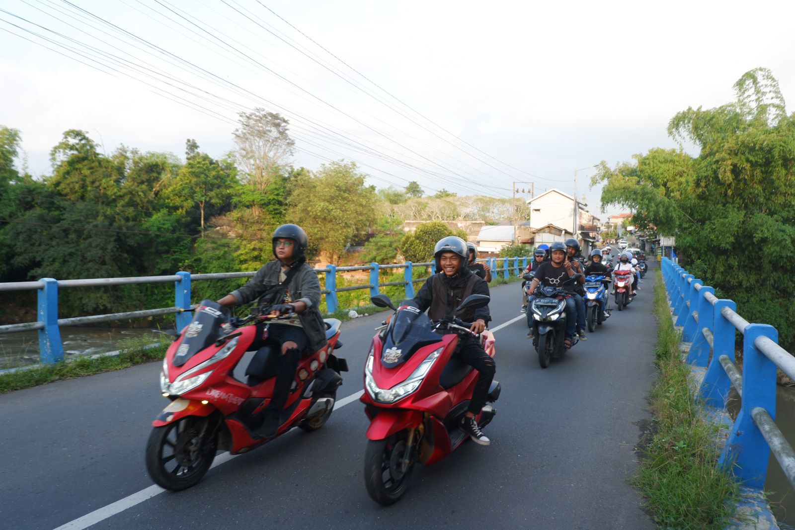 Kenali Kondisi dan Cara Mengatasi Ban Selip pada Motor Agar Tetap Aman