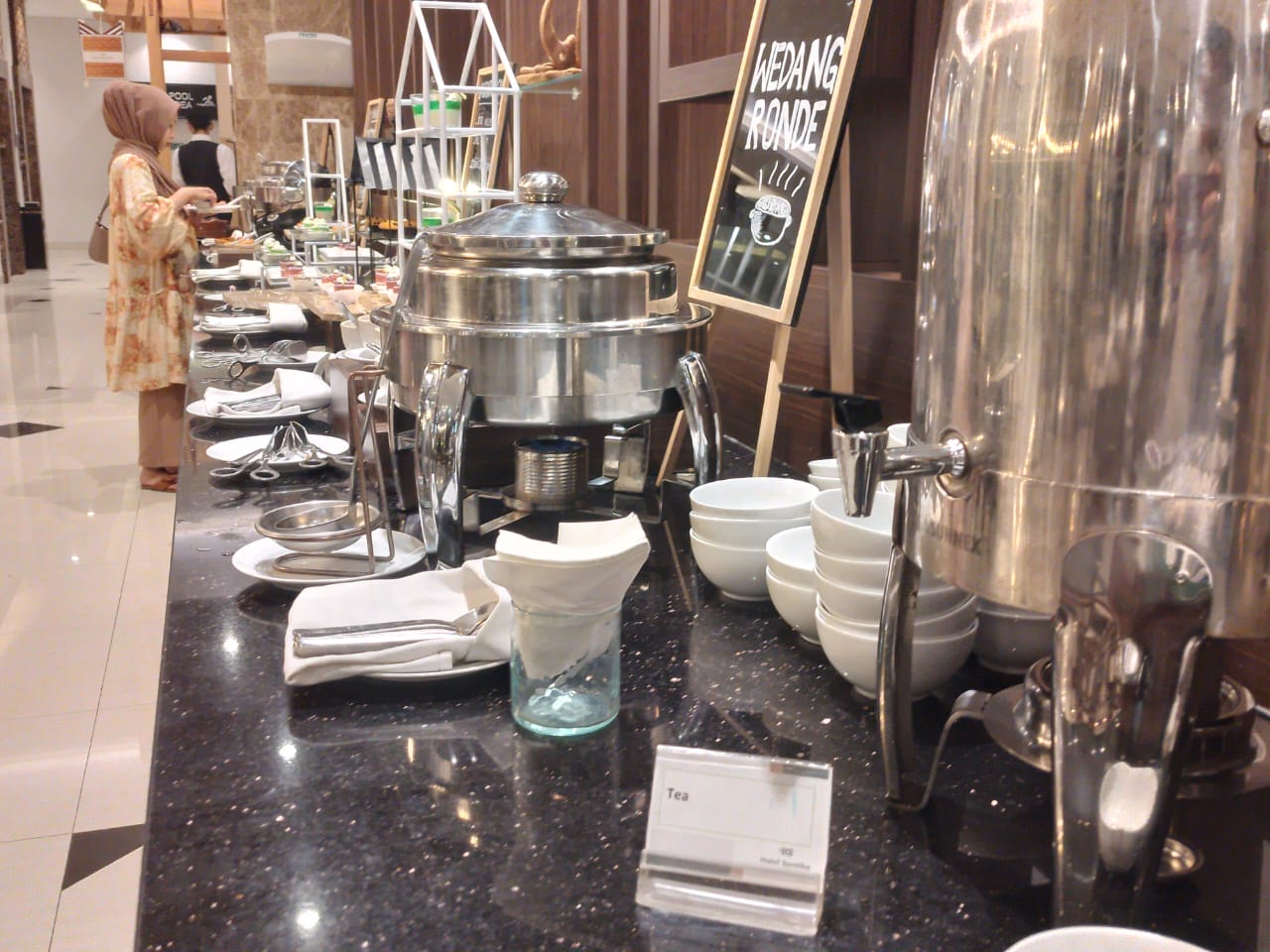 Menikmati Afternoon Tea Sepulang Kerja di Gresik, Harga Terjangkau dengan View Ciamik