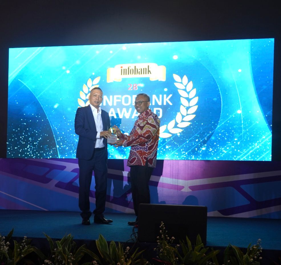 Kinerja Terus Positif, Bank Jatim Raih Penghargaan dalam Infobank Award 2023