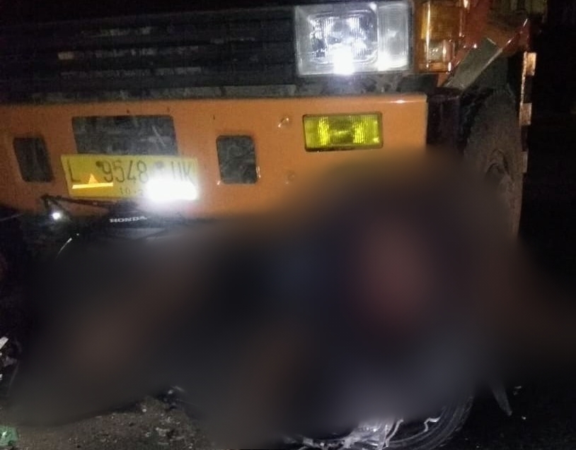 Kecelakaan Lalu Lintas di Gresik, Pelajar Meregang Nyawa di Jalan Raya Manyar Usai Tabrak Truk Putar Balik