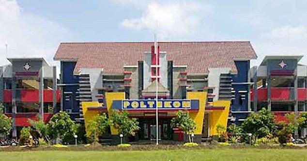 Jawaban dari Yayasan dan Mantan Direktur Poltekom Saling Bertolakbelakang