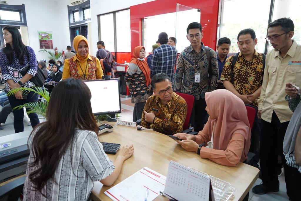 Bank Jatim Jadi Bank Pertama yang Terapkan Identitas Kependudukan Digital, Kemendagri dan Bank Dunia Apresiasi