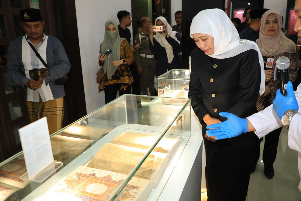 Kedalaman Ilmu Ulama Indonesia Tercermin dalam Pameran Naskah Kuno Karya Ulama Nusantara di UINSA