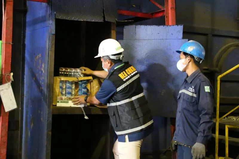 Bea Cukai Kanwil Jatim I Musnahkan 16 Juta Batang Rokok Ilegal Hasil Sitaan Tahun 2023