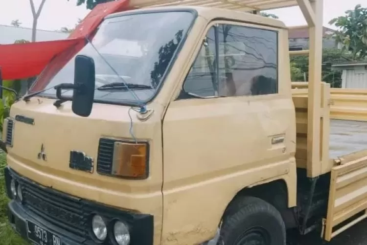 Sopir di Tandes Surabaya Ditemukan Tewas Dalam Kabin Truk